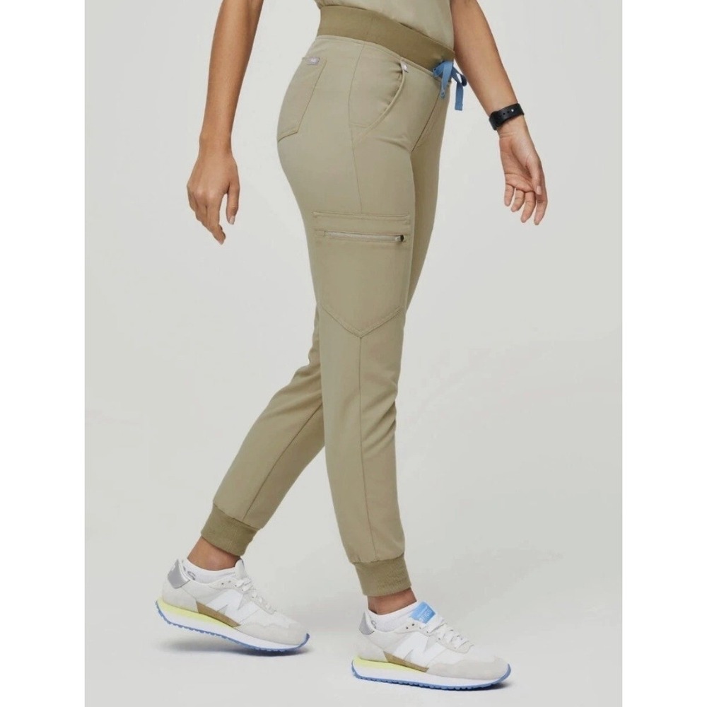 FIGS Women's Zamora Jogger Scrub Pants In Sandstone Size XS/P
